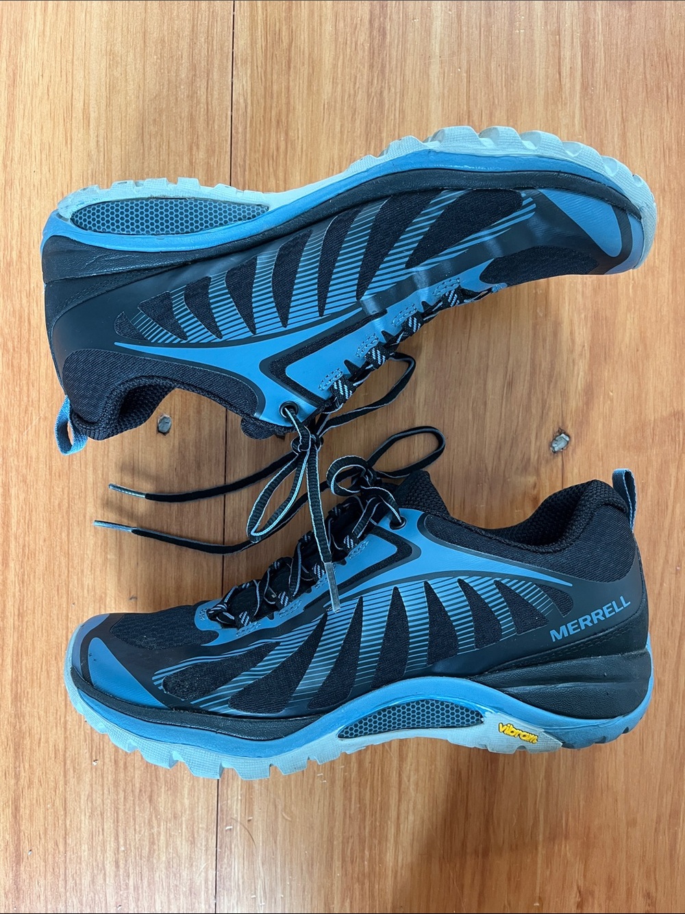 Merrell Siren Edge Hiking Shoes